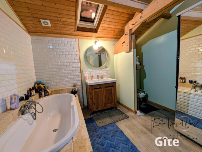 Photos 21 - Touristique - DEUX MAISONS EN PIERRE SUR PLUS D'UN HECTARE