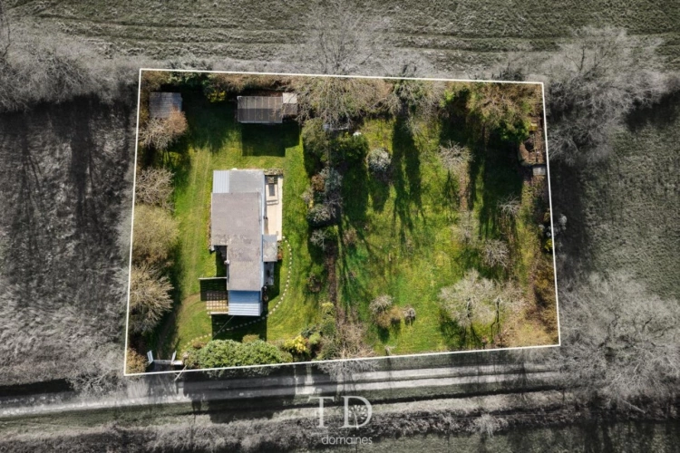 Photos 15 - Rurale - Pavillon de plain-pied   Terrain 2 300 m2   Secteur Bellevil