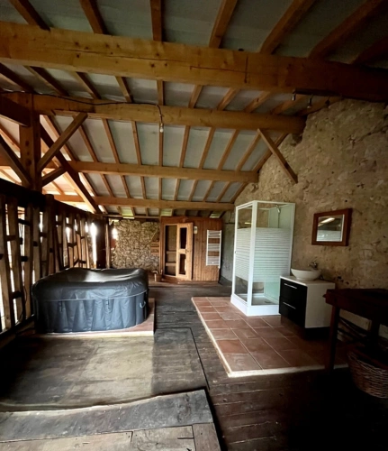 Photos 32 - Prestige - Domaine à vendre avec vue exceptionnelle à 360°, composé d'une bergerie réhabilitée, puis d'une grange et d'un kiosque à restaurer, sur 2,9 ha de terrain à LECTOURE (32)