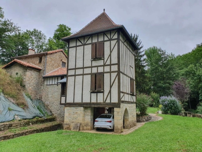 Photos 10 - Rural - Stone house