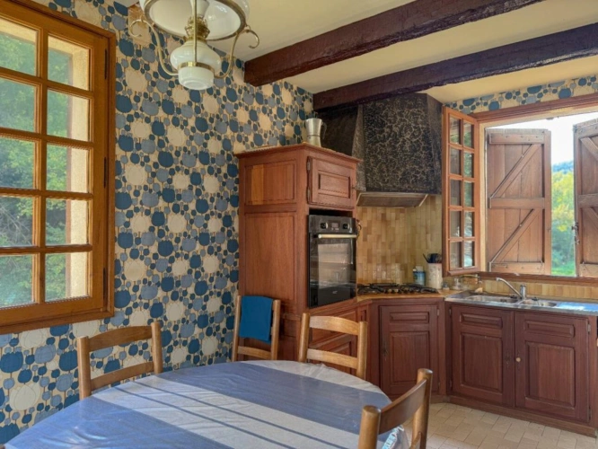 Photos 13 - Rural - Stone house