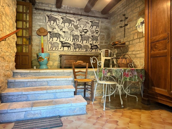 Photos 17 - Rural - Stone house