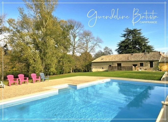 Photos 10 - Prestige - Superbe propriété composée d'une Maison Principale et de 3 Gîtes - Terrain 1,9Ha avec Piscine