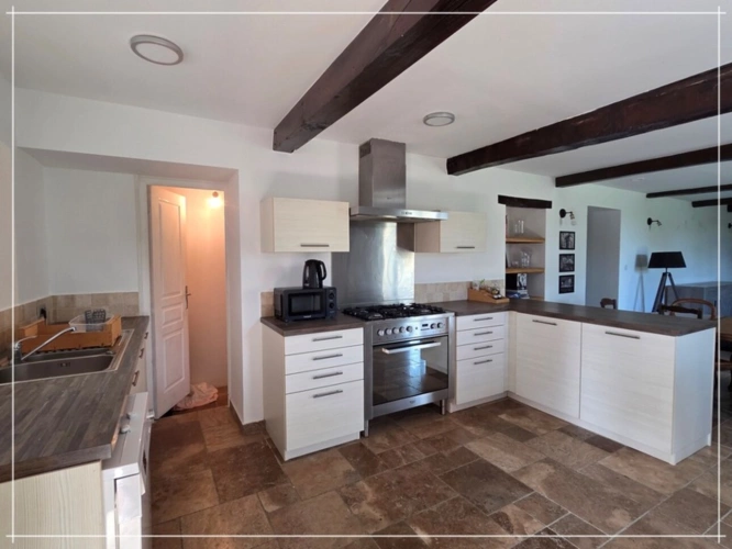 Photos 11 - Prestige - Superbe propriété composée d'une Maison Principale et de 3 Gîtes - Terrain 1,9Ha avec Piscine