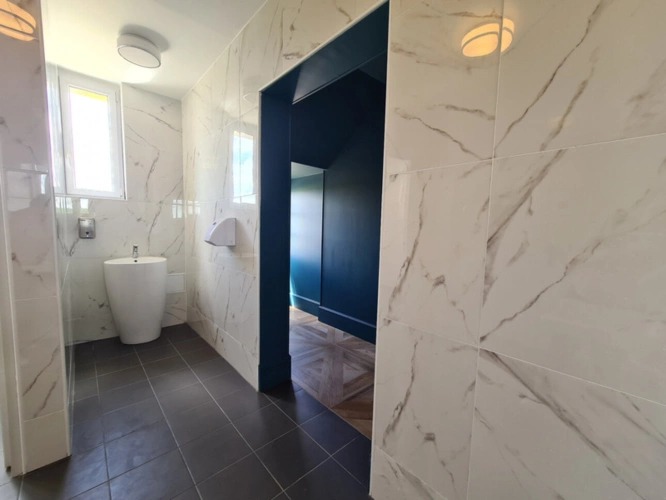 Photos 23 - Prestige - CHAMIGNY (77) à vendre murs et fonds d'un domaine de réception en activité