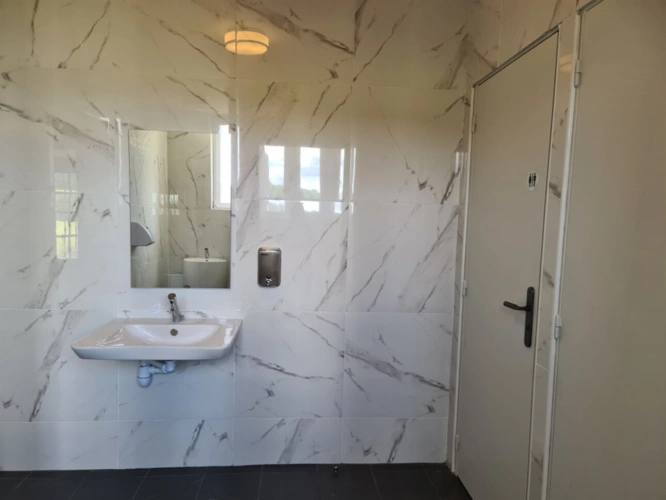 Photos 26 - Prestige - CHAMIGNY (77) à vendre murs et fonds d'un domaine de réception en activité