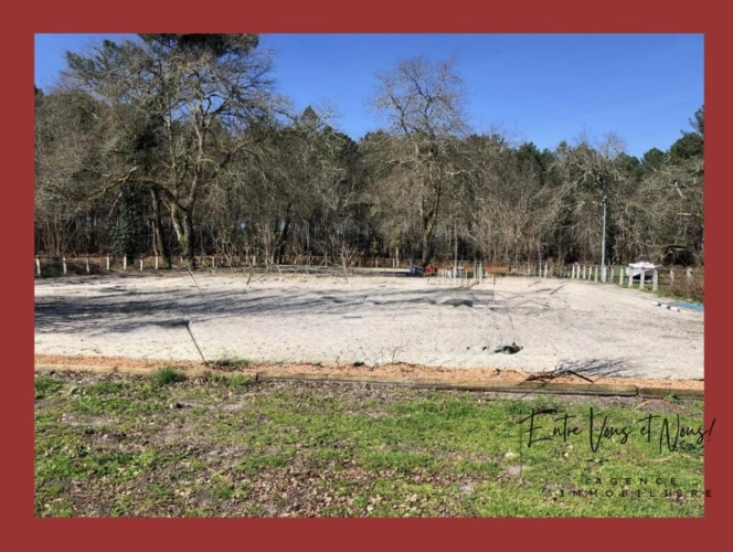 Photos 1 - Équestre - Propriété équestre avec carrière, paddocks et boxes sur prè