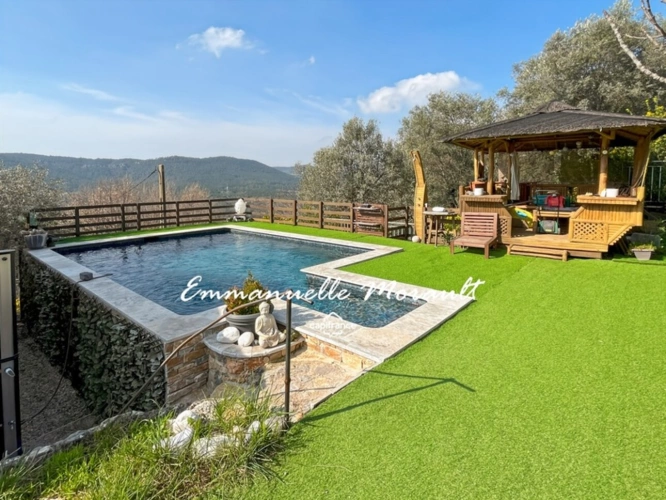 Photos 1 - Prestige - Villa avec piscine à BAGNOLS EN FORET (83)