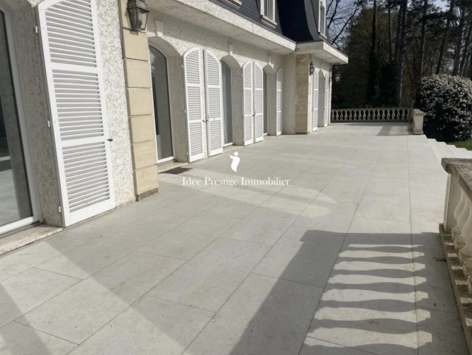 Photos 3 - Prestige - Propriété de rêve en bord de Seine, ponton privé, piscine