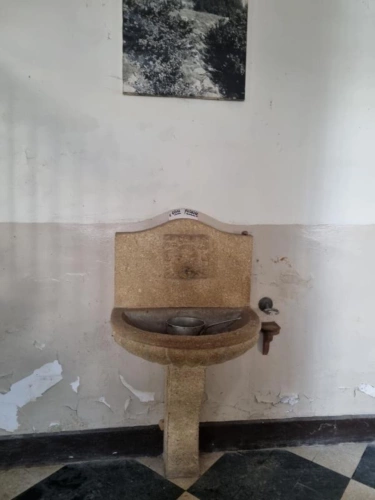 Photos 4 - Rurale - Ancien HOTEL RESTAURANT à restaurer entiérement