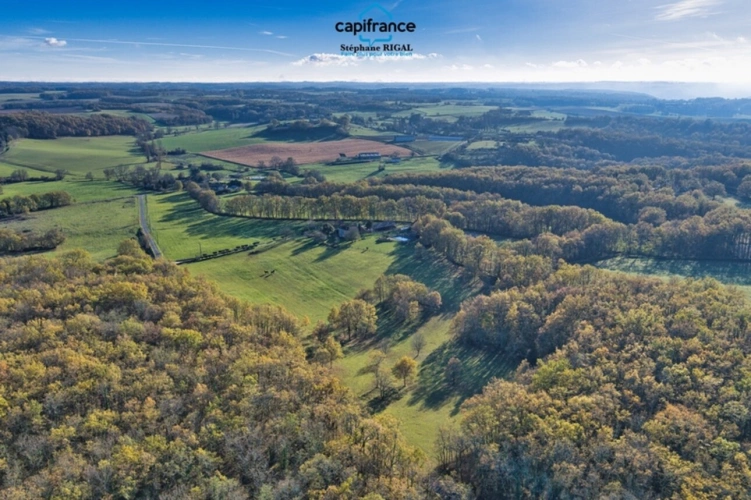 Photos 23 - Équestre - Propriété à vendre 8 pièces, propriété de 220m2 chalet - boxes à chevaux - dépendances sur 7ha de terrain