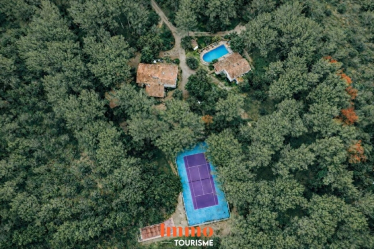 Photos 1 - Tourist - Domaine avec gîtes et maison principale à Grans, en Provence