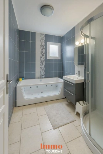 Photos 6 - Tourist - Domaine avec gîtes et maison principale à Grans, en Provence