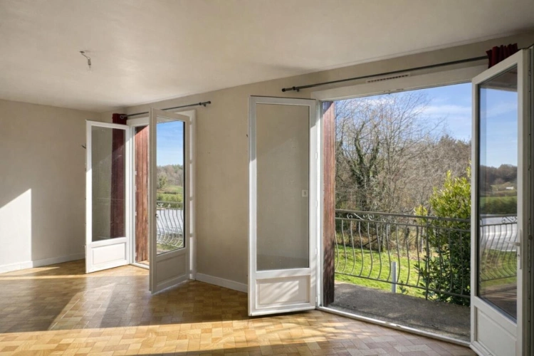 Photos 6 - Rurale - Maison avec boxes sur 1,6 hectare