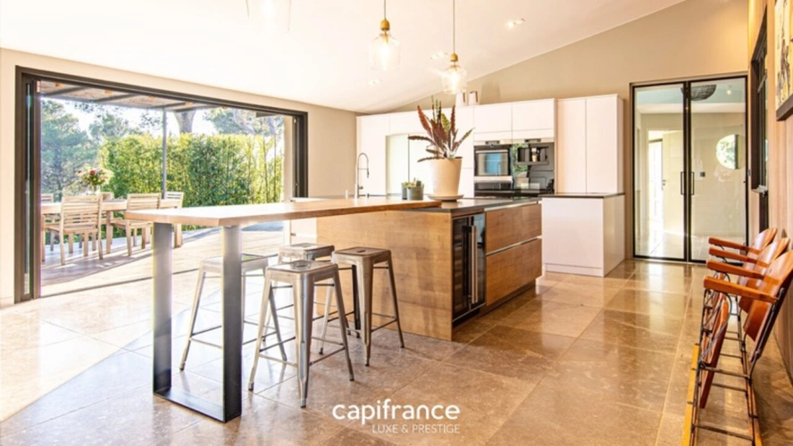 Photos 3 - Prestige - Maison à vendre 10 pièces SAINT MARC JAUMEGARDE - Visite virtuelle sur demande