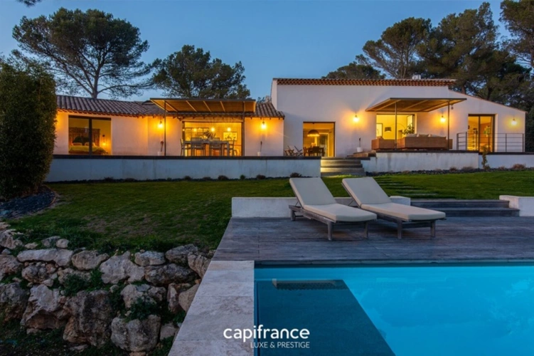 Photos 17 - Prestige - Maison à vendre 10 pièces SAINT MARC JAUMEGARDE - Visite virtuelle sur demande