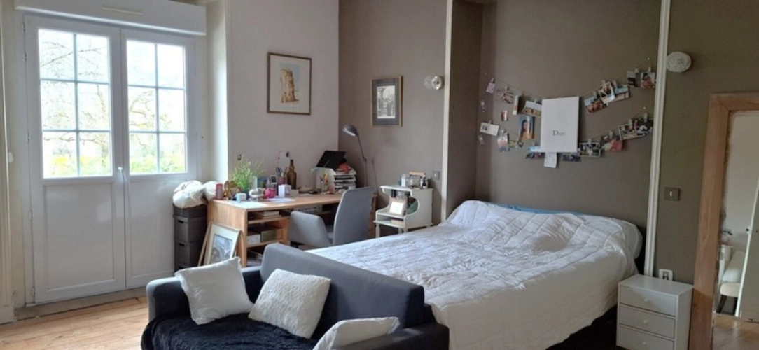 Photos 14 - Équestre - THENON (24)A vendre, Propriété composée de deux maisons sur 5.5 ha de prés (possibilité haras) et de bois