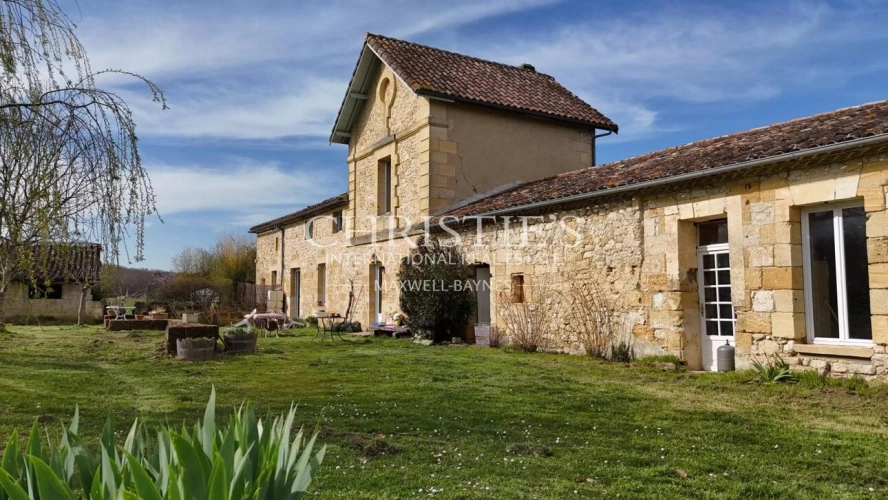 Photos 3 - Agricole - Aux portes de Saint-Émilion — Domaine agricole 19 ha, maison de caractère en pierre, grand potentiel