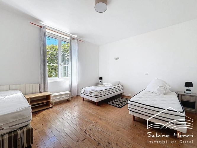 Photos 13 - Touristique - Superbe propriété composée de 3 habitations distinctes sur pr