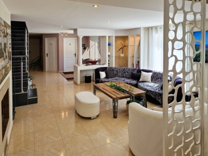 Photos 9 - Prestige - Propriete à vendre 14 pièces PLEGUIEN (22)