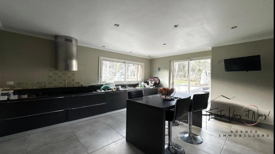 Photos 8 - Équestre - Propriété équestre avec carrière, paddocks et boxes sur prè