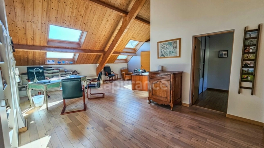 Photos 18 - Prestige - A vendre, propriété LE VAL SAINT GERMAIN (91), 21 pièces, piscine, hammam, ascenseur, garage 11 véhicules... Terrain de 9231m²