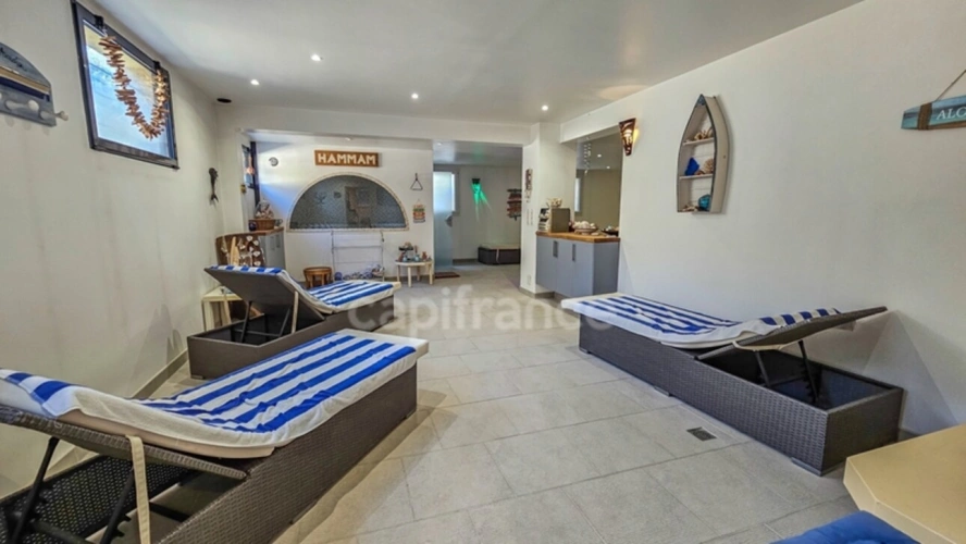 Photos 28 - Prestige - A vendre, propriété LE VAL SAINT GERMAIN (91), 21 pièces, piscine, hammam, ascenseur, garage 11 véhicules... Terrain de 9231m²