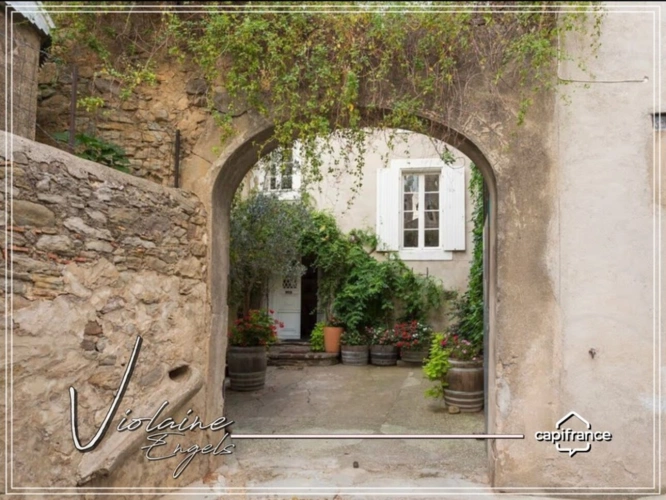 Photos 15 - Touristique - Olonzac – Propriété de charme 408 m² avec piscine, jardin et deux logements indépendants – activité saisonnière rentable