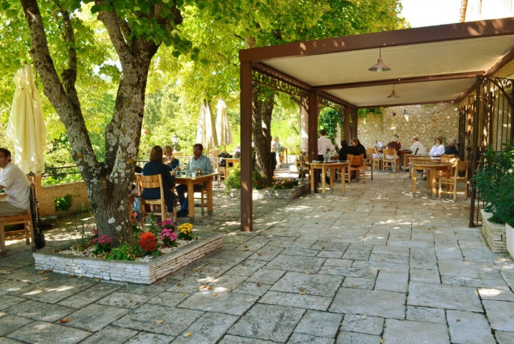 Photos 4 - Touristique - Ancienne Ferme du 18 ème siècle  avec activité restaurant