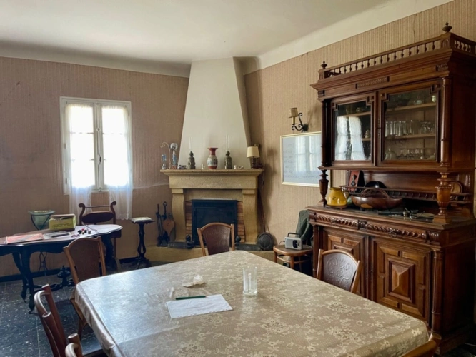 Photos 8 - Prestige - Dpt Vaucluse (84), à vendre SAIGNON Château Historique à Rénover