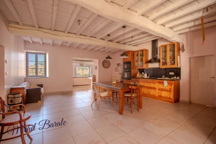 Photos 5 - Rurale - Ferme rénovée 205 m² – 6 chambres – terrain 16 000 m² – géothermie – vue – Montromant (69)