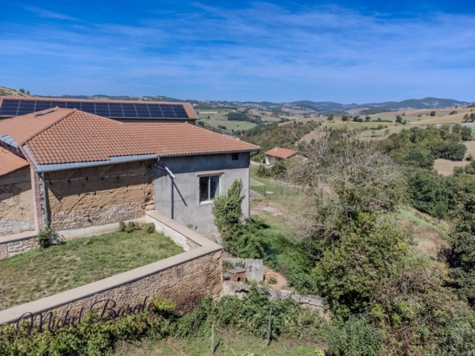 Photos 12 - Rurale - Ferme rénovée 205 m² – 6 chambres – terrain 16 000 m² – géothermie – vue – Montromant (69)