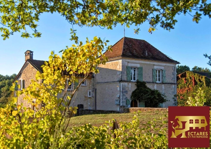 Photos 1 - Prestige - Domaine de 41 hectares, maison de maître et installations équestres en Périgord Vert