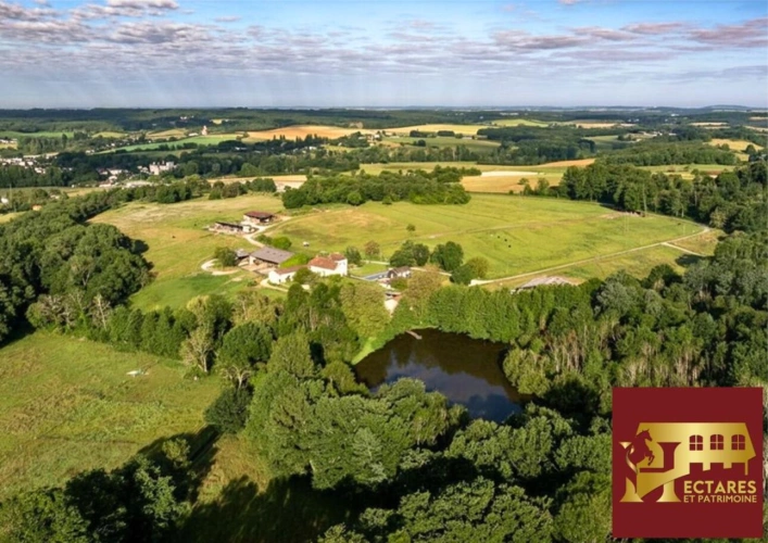 Photos 3 - Prestige - Domaine de 41 hectares, maison de maître et installations équestres en Périgord Vert