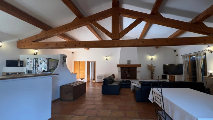 Photos 3 - Équestre - Propriété de caractère de 2 hectares proche du Golfe de St-Tropez (83)