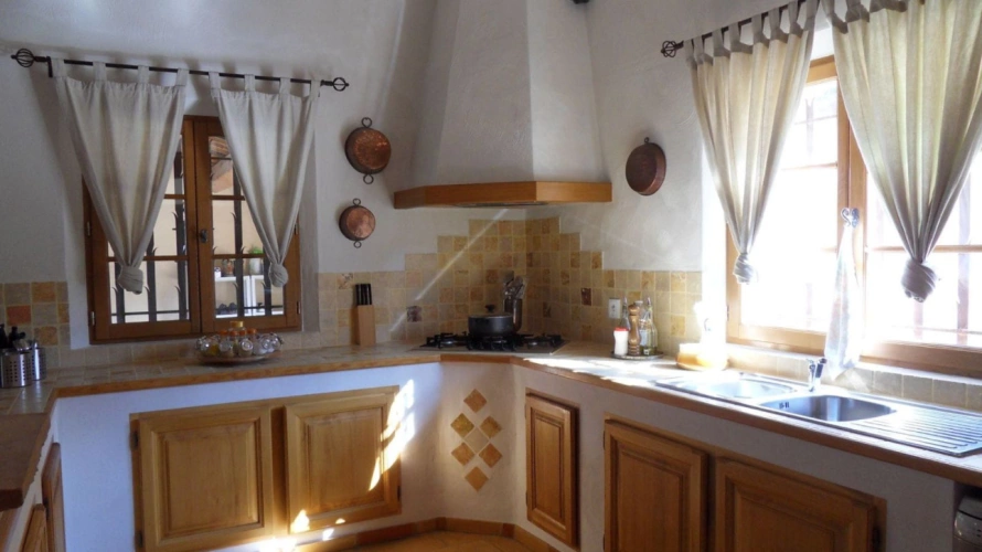 Photos 5 - Équestre - Propriété de caractère de 2 hectares proche du Golfe de St-Tropez (83)