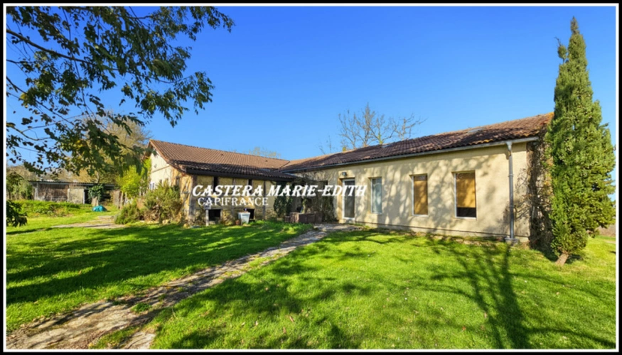 Photos 3 - Prestige - Propriété  - 500 M² habitables 26 PIECES- 12 Chambres avec vue Pyrénées à 6 minutes de Marciac – Maison, gîtes, salle Polyvalente d’événements, cabinet de praticien, Prairies et dépendance