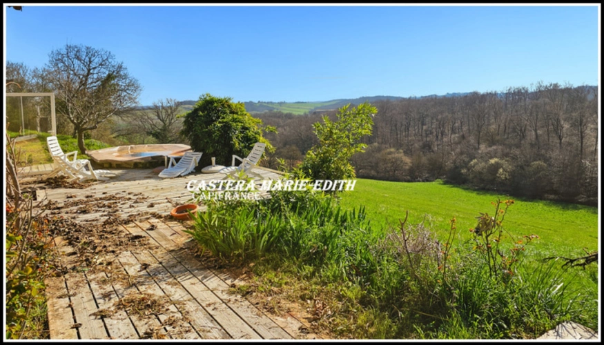 Photos 14 - Prestige - Propriété  - 500 M² habitables 26 PIECES- 12 Chambres avec vue Pyrénées à 6 minutes de Marciac – Maison, gîtes, salle Polyvalente d’événements, cabinet de praticien, Prairies et dépendance