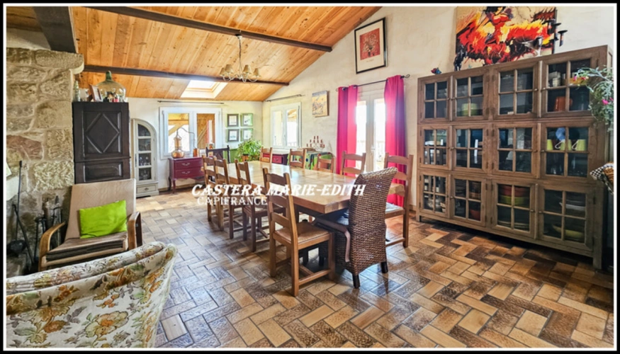 Photos 20 - Prestige - Propriété  - 500 M² habitables 26 PIECES- 12 Chambres avec vue Pyrénées à 6 minutes de Marciac – Maison, gîtes, salle Polyvalente d’événements, cabinet de praticien, Prairies et dépendance