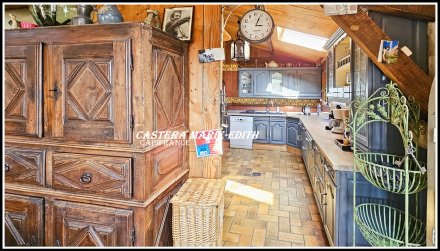 Photos 21 - Prestige - Propriété  - 500 M² habitables 26 PIECES- 12 Chambres avec vue Pyrénées à 6 minutes de Marciac – Maison, gîtes, salle Polyvalente d’événements, cabinet de praticien, Prairies et dépendance