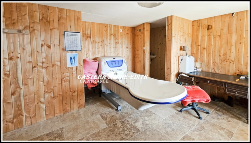 Photos 26 - Prestige - Propriété  - 500 M² habitables 26 PIECES- 12 Chambres avec vue Pyrénées à 6 minutes de Marciac – Maison, gîtes, salle Polyvalente d’événements, cabinet de praticien, Prairies et dépendance