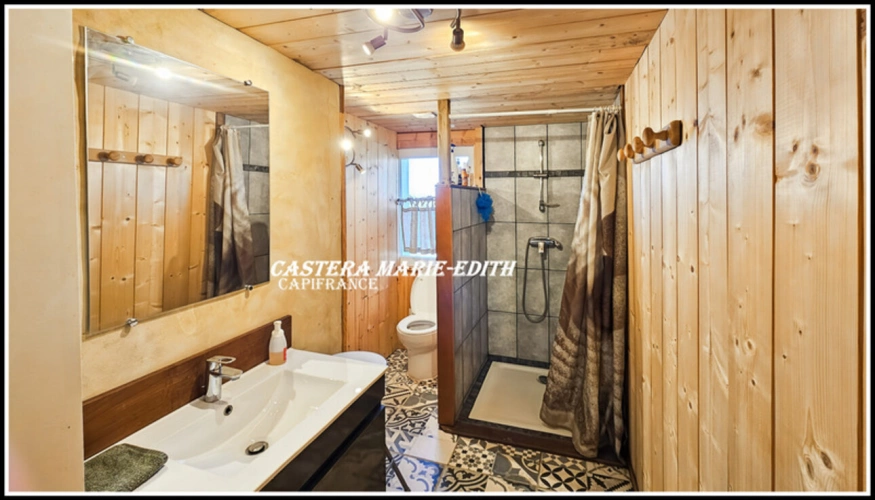 Photos 29 - Prestige - Propriété  - 500 M² habitables 26 PIECES- 12 Chambres avec vue Pyrénées à 6 minutes de Marciac – Maison, gîtes, salle Polyvalente d’événements, cabinet de praticien, Prairies et dépendance