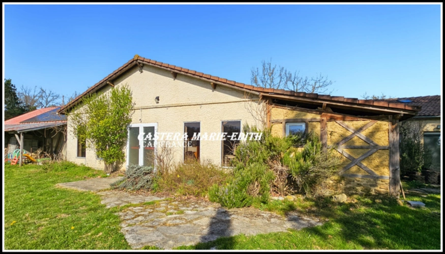 Photos 33 - Prestige - Propriété  - 500 M² habitables 26 PIECES- 12 Chambres avec vue Pyrénées à 6 minutes de Marciac – Maison, gîtes, salle Polyvalente d’événements, cabinet de praticien, Prairies et dépendance