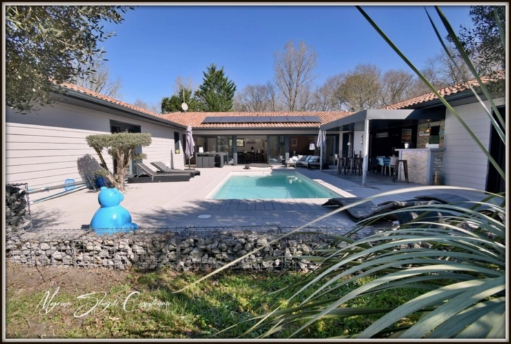 Photos 1 - Prestige - VILLA D'ARCHITECTE DE PLAIN-PIED de 200 m² à vendre 5 pièces SOUSTONS (40) à 500 m du lac