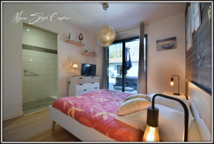 Photos 14 - Prestige - VILLA D'ARCHITECTE DE PLAIN-PIED de 200 m² à vendre 5 pièces SOUSTONS (40) à 500 m du lac