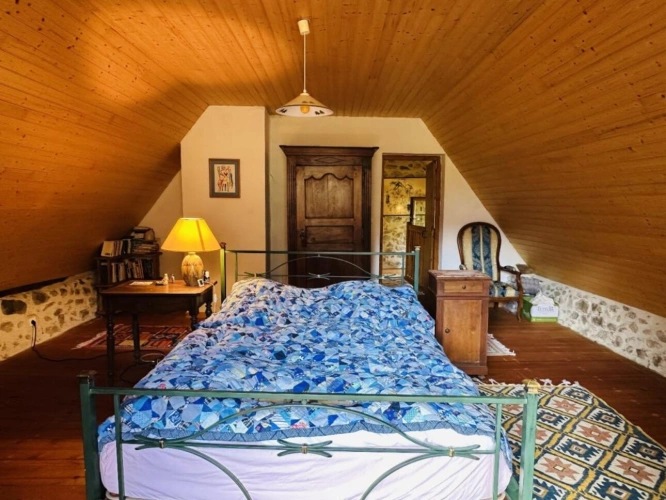 Photos 13 - Rural - Stone house