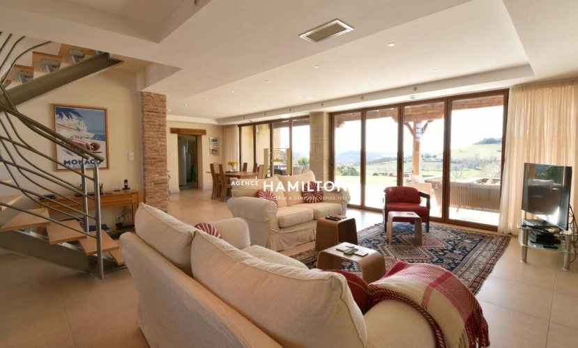 Photos 6 - Prestige - Maison et dépendances