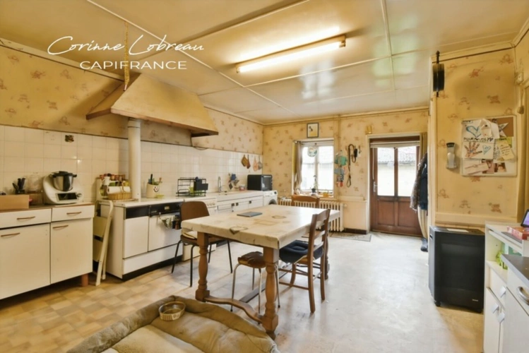 Photos 12 - Rurale - Proprieté à vendre à REGNIE DURETTE