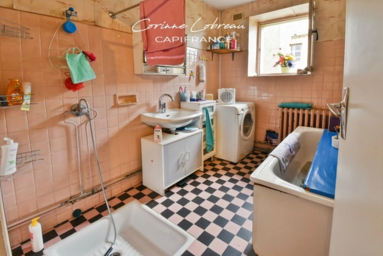 Photos 14 - Rurale - Proprieté à vendre à REGNIE DURETTE