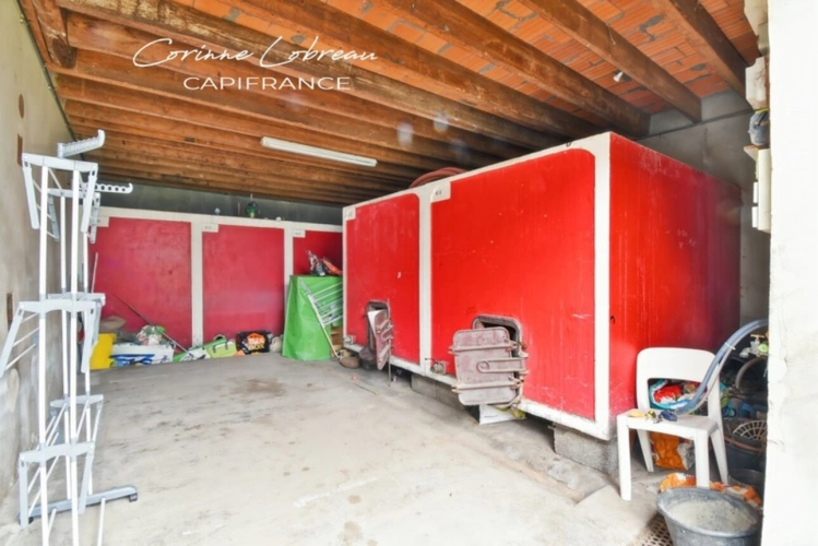 Photos 17 - Rurale - Proprieté à vendre à REGNIE DURETTE